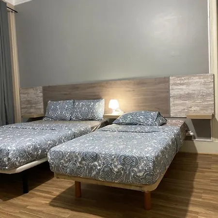 Sriindo Arroios Pensión *