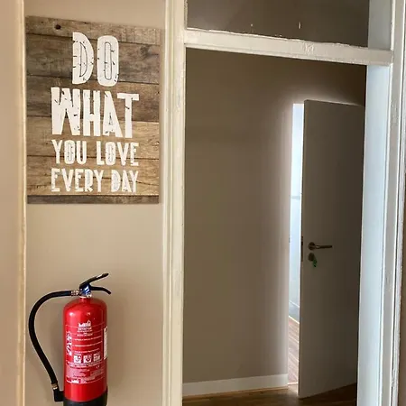 Sriindo Arroios Pensión